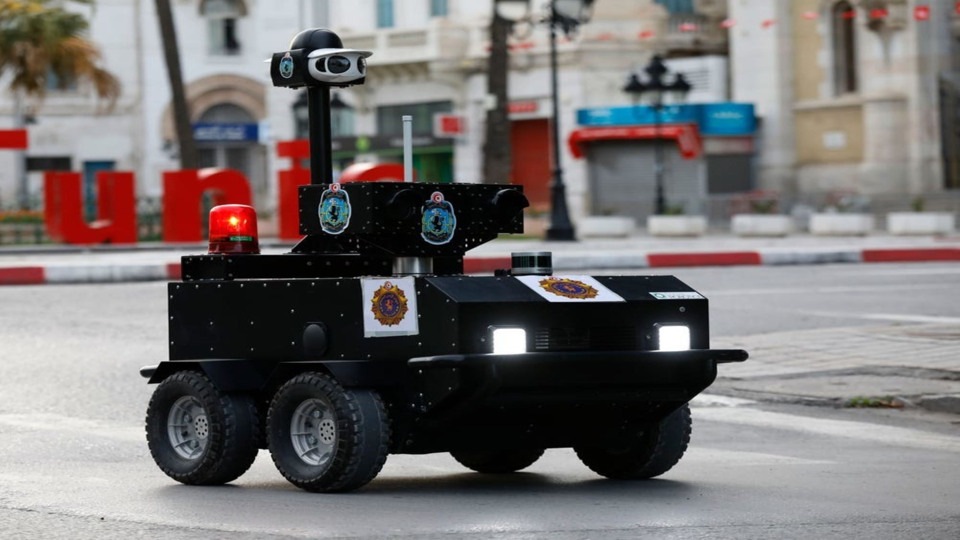 P-Guard : un robot policier