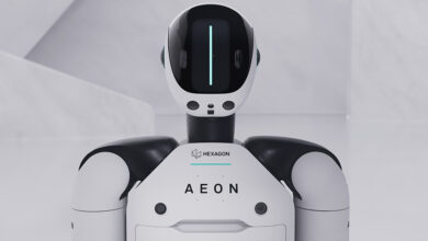 Un robot destructeur d’emplois apprend sur le tas, et il arrive sur le plancher des usines